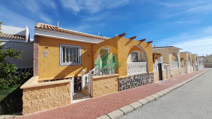 Image No.8-2 Bed House for sale