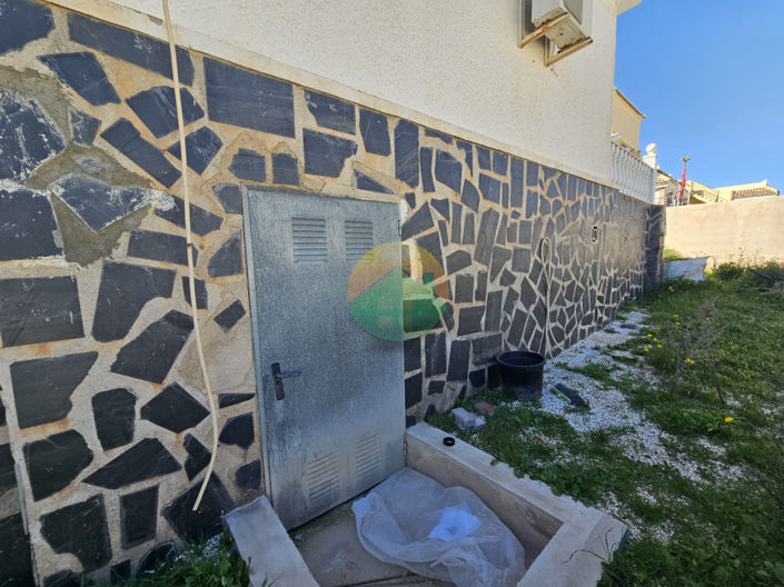 Image No.10-2 Bed Villa for sale