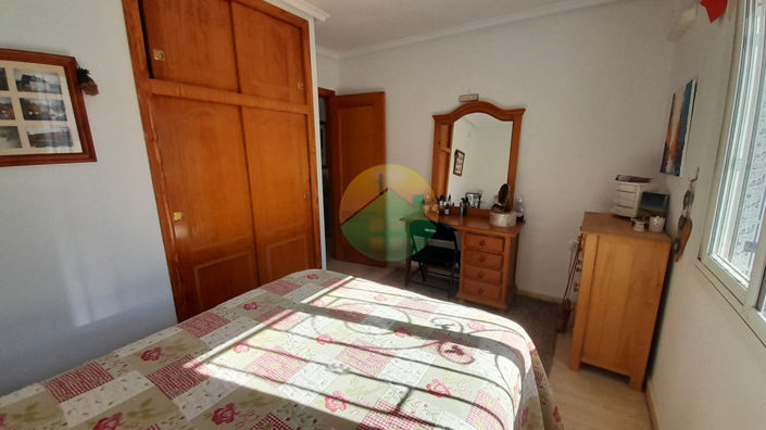 Image No.17-2 Bed House for sale