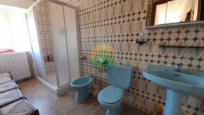 Image No.17-3 Bed House for sale