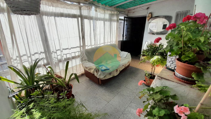 Image No.18-3 Bed House for sale