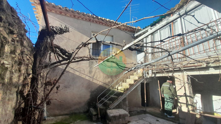 Image No.24-3 Bed House for sale