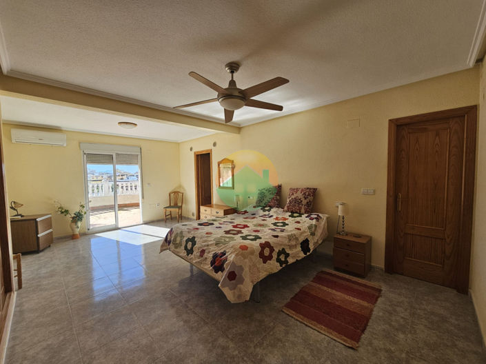 Image No.18-3 Bed Villa for sale