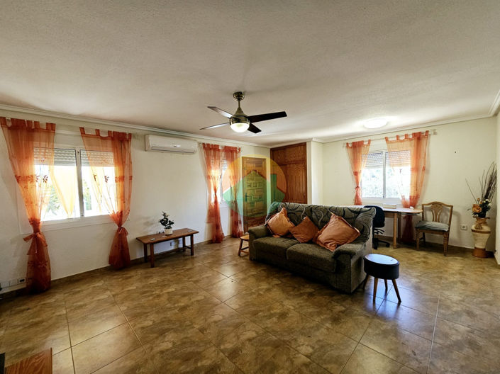 Image No.3-3 Bed Villa for sale