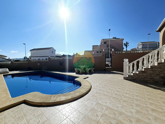 Image No.2-Villa de 5 chambres à vendre à Camposol