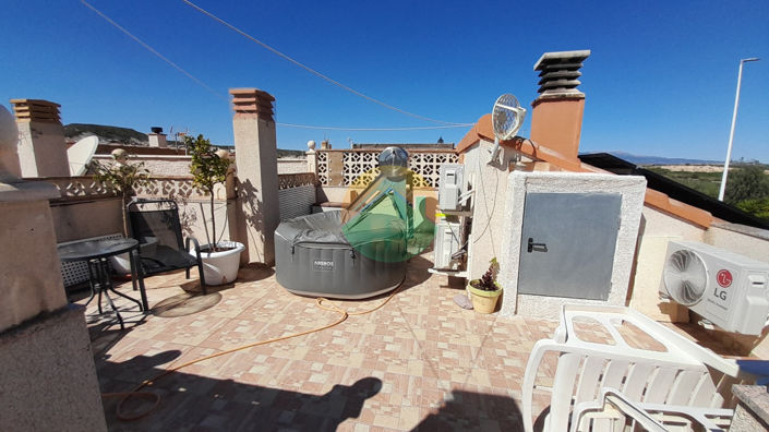 Image No.20-2 Bed Semi-Detached for sale