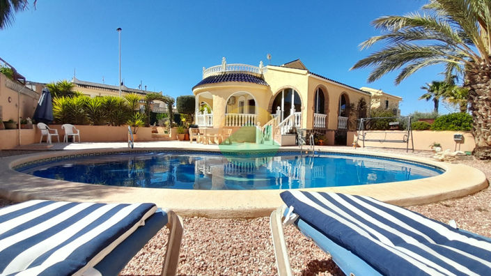 Image No.10-3 Bed Villa for sale