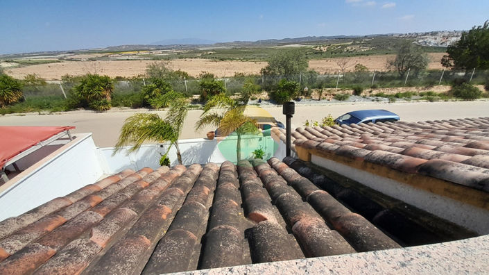 Image No.24-2 Bed Semi-Detached for sale