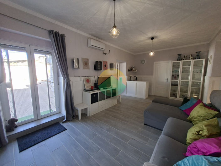 Image No.13-5 Bed House for sale