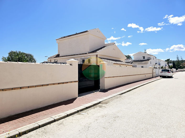 Image No.8-3 Bed Villa for sale