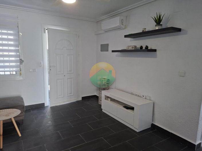 Image No.11-2 Bed House for sale