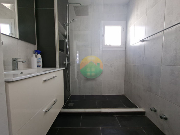 Image No.16-2 Bed House for sale