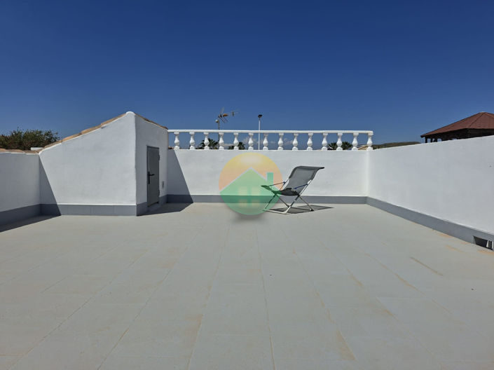 Image No.3-2 Bed House for sale