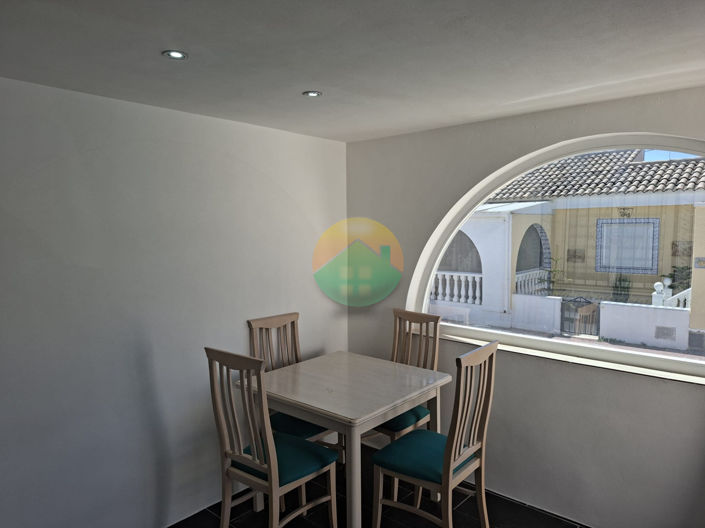 Image No.9-2 Bed House for sale