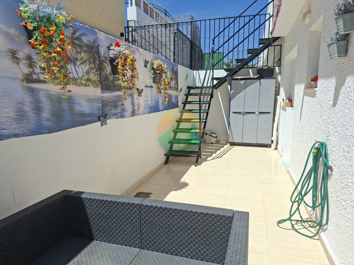 Image No.21-2 Bed House for sale