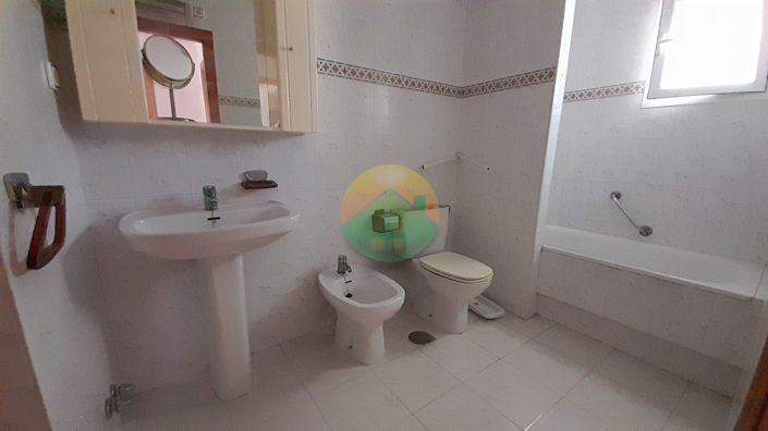 Image No.20-2 Bed Villa for sale