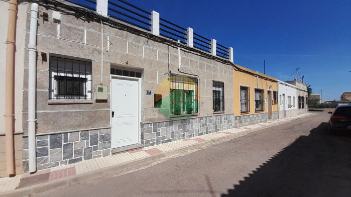 Image No.8-4 Bed House for sale