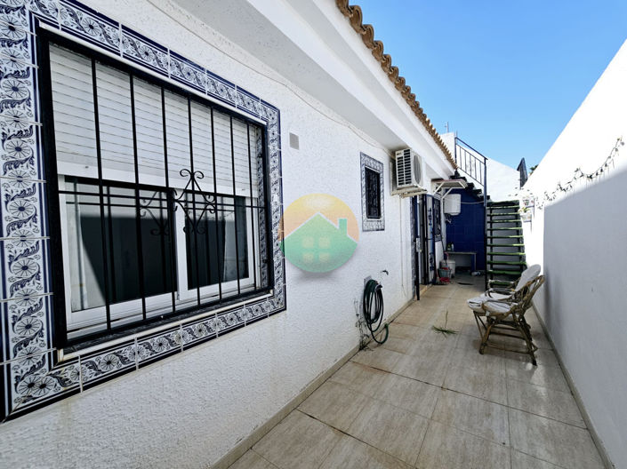 Image No.20-2 Bed Semi-Detached for sale