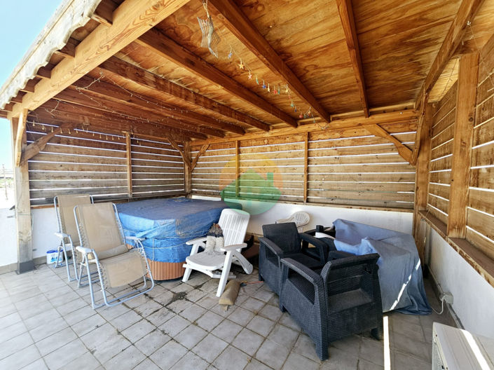Image No.22-2 Bed Semi-Detached for sale