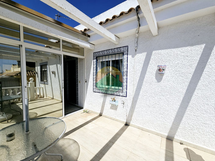 Image No.9-2 Bed Semi-Detached for sale