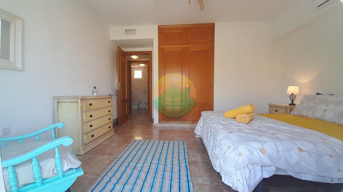 Image No.17-2 Bed House for sale