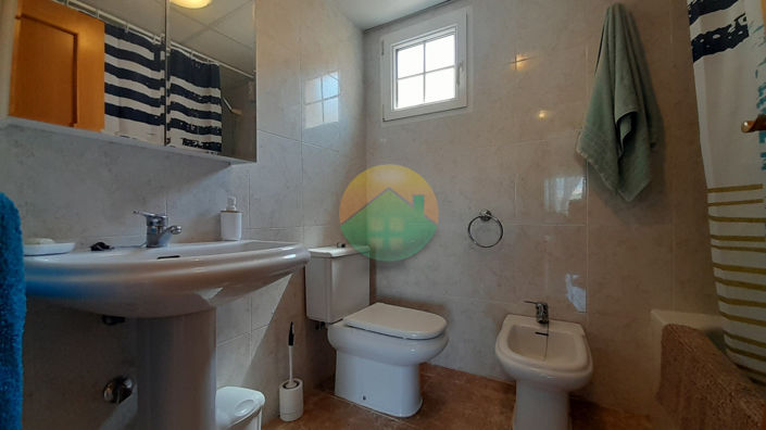 Image No.19-2 Bed House for sale