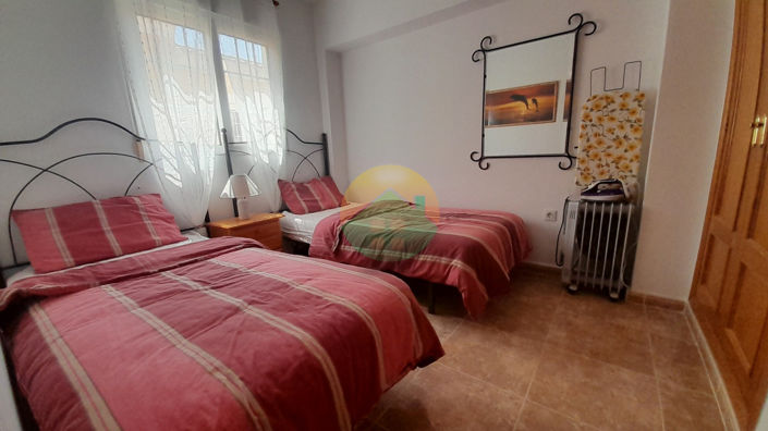 Image No.20-2 Bed House for sale