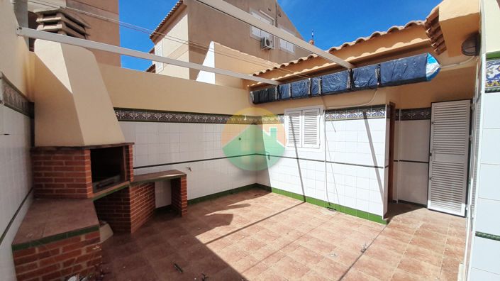 Image No.5-4 Bed House for sale