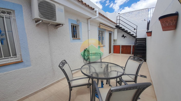 Image No.4-2 Bed House for sale