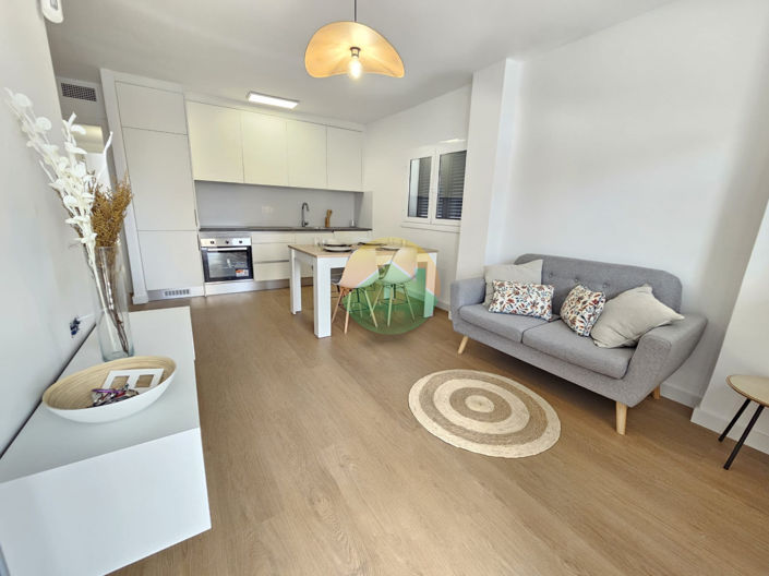 Image No.9-2 Bed Apartment for sale