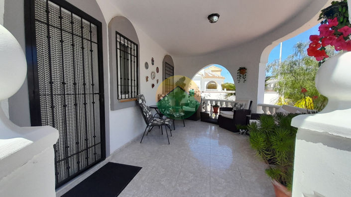 Image No.3-3 Bed Villa for sale
