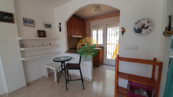 Image No.15-2 Bed Semi-Detached for sale
