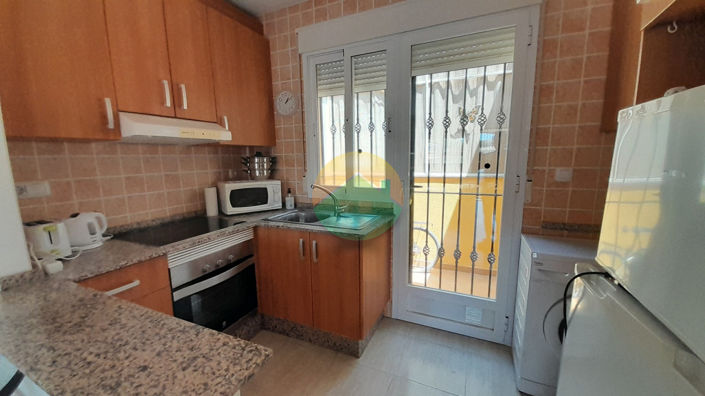 Image No.17-2 Bed Semi-Detached for sale