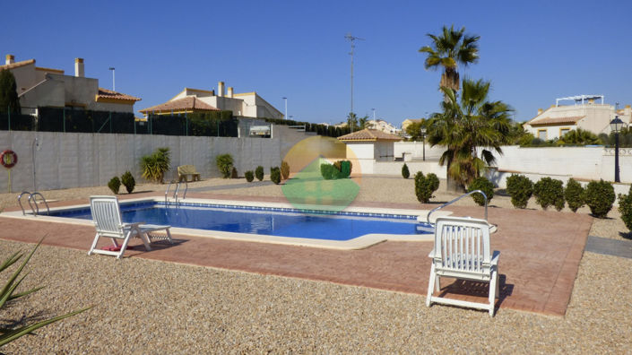 Image No.3-2 Bed Semi-Detached for sale