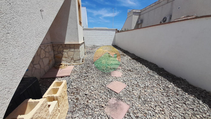 Image No.4-2 Bed Semi-Detached for sale