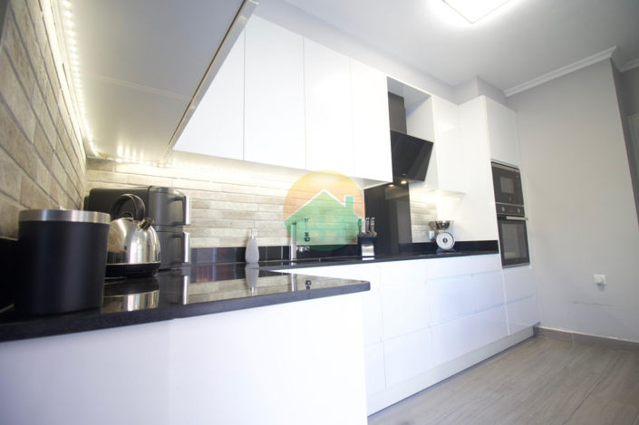 Image No.12-3 Bed Semi-Detached for sale