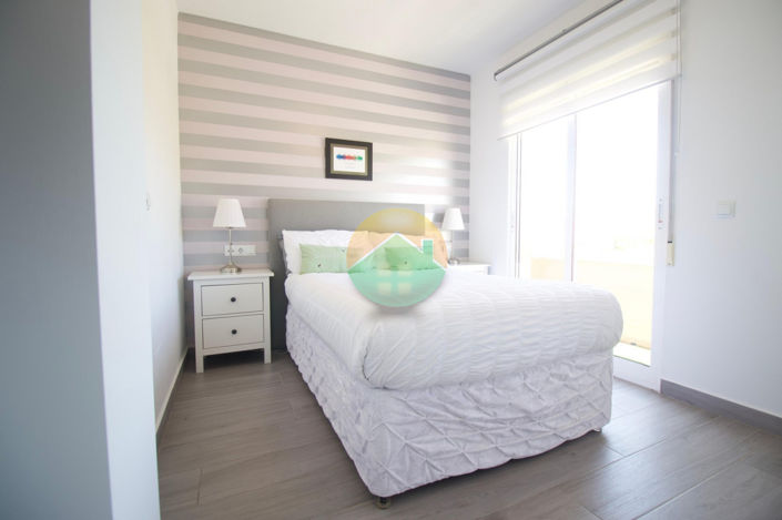 Image No.16-3 Bed Semi-Detached for sale