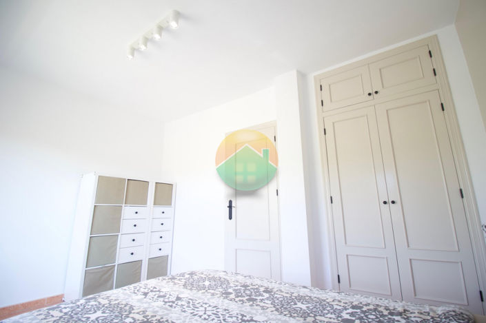 Image No.16-3 Bed Semi-Detached for sale