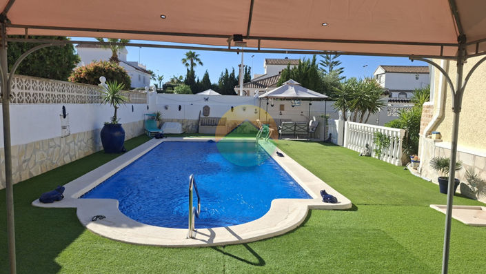 Image No.3-3 Bed Villa for sale