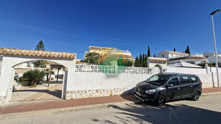 Image No.7-3 Bed Villa for sale