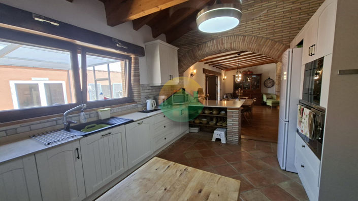 Image No.14-4 Bed House for sale