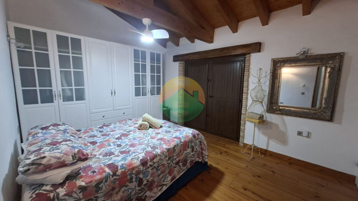 Image No.16-4 Bed House for sale