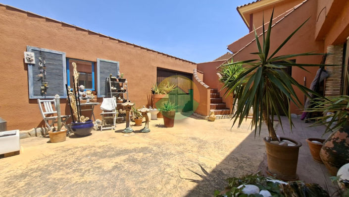 Image No.20-4 Bed House for sale