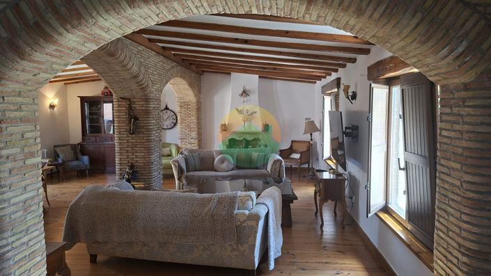 Image No.7-4 Bed House for sale