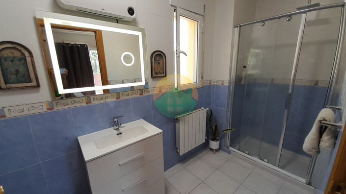 Image No.17-4 Bed Villa for sale