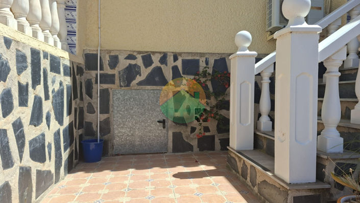 Image No.10-2 Bed House for sale