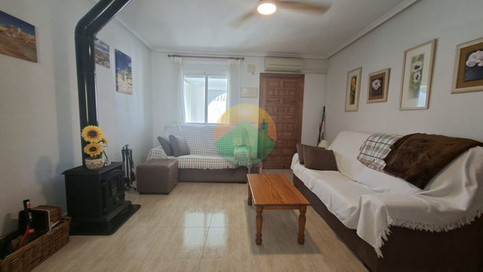 Image No.13-2 Bed House for sale