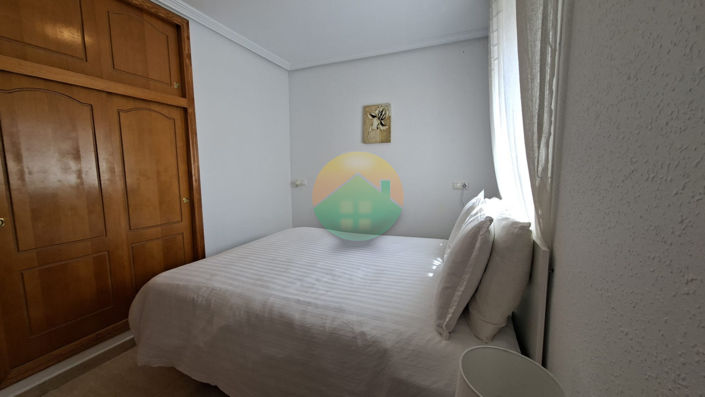 Image No.18-2 Bed House for sale