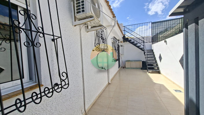 Image No.24-2 Bed House for sale