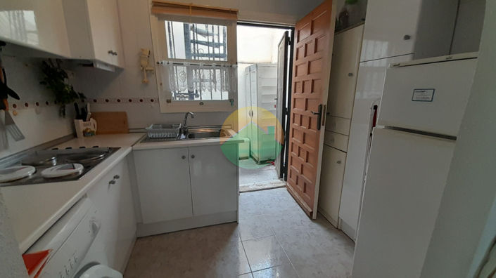 Image No.13-2 Bed Semi-Detached for sale